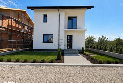 Casă cu 4 camere în Ciorogârla