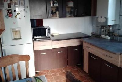 Casă individuală cu 6 camere cu Canalizare în Central - 12