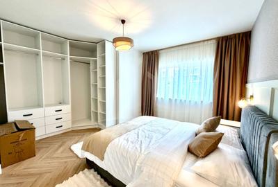Apartament cu 5 camere decomandat în Cristian - 13