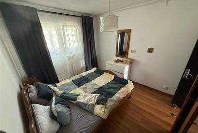 Apartament cu 3 camere semidecomandat, mobilat în Roșu - 5