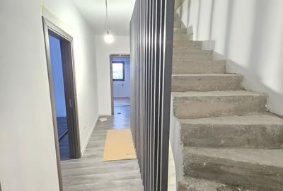 Casă cu 4 camere în Central - 2