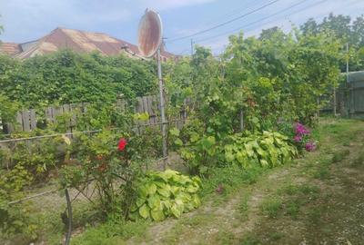 Casă cu 4 camere în Mărcești