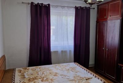 Apartament cu 3 camere decomandat în 7 Noiembrie