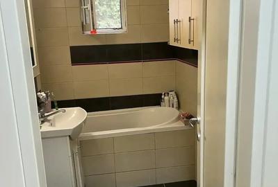Apartament cu 4 camere decomandat în Inel II