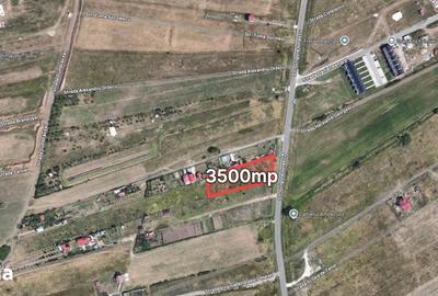 Teren de 3500 mp, în Central