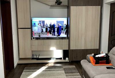 Apartament cu 2 camere semidecomandat în Exterior Vest