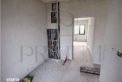 Casă cu 4 camere cu Teren 333 Mp în Central - 2