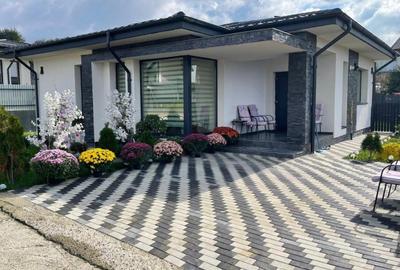 Casă cu 3 camere cu Teren 400 Mp în Bârnova