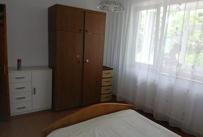 Apartament cu 2 camere decomandat în Cornișa - 2