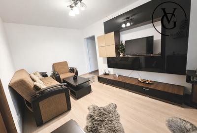 Apartament cu 3 camere decomandat, mobilat în Casa de Cultură