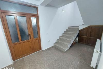 Casă cu 4 camere decomandat cu Teren 710 Mp în Poplaca - 2