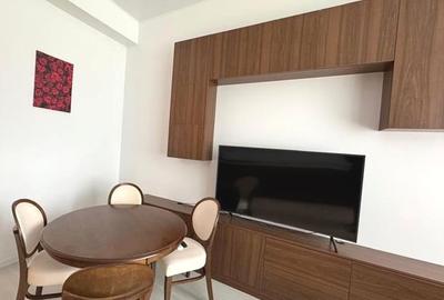 Apartament cu 3 camere semidecomandat, mobilat în Pipera
