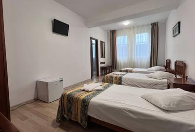 Apartament cu 3 camere decomandat în Astra