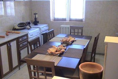 Apartament cu 2 camere decomandat în Cetate