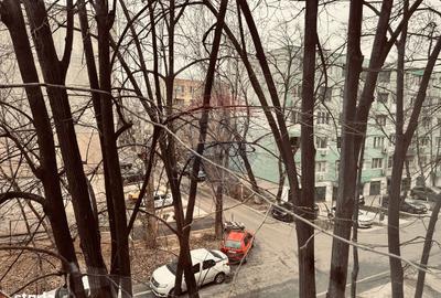 Apartament cu 3 camere semidecomandat, mobilat în Drumul Taberei - 3