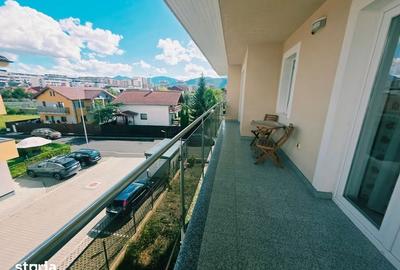 Apartament cu 2 camere decomandat în Tractorul