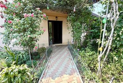 Casă cu 5 camere cu Canalizare în Aroneanu