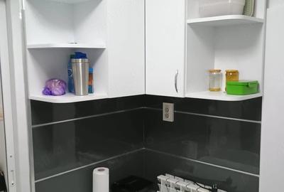 Apartament cu 3 camere decomandat în Vest