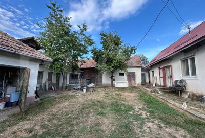 Casă individuală cu 3 camere cu Canalizare în Bucerdea Grânoasă