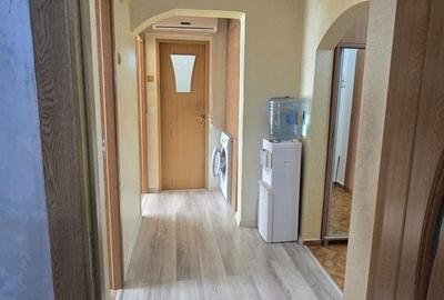 Apartament cu 2 camere decomandat în Malu Roșu - 1