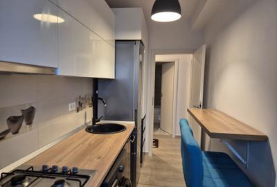Apartament cu 2 camere decomandat în Olteni