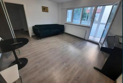 Apartament cu 3 camere decomandat în Tineretului - 1