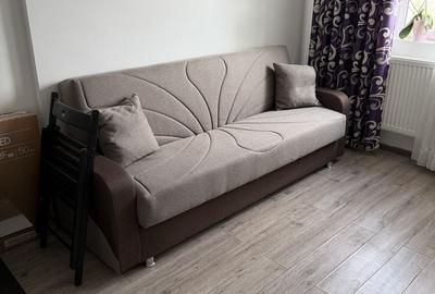 Apartament cu 2 camere decomandat în Roșu