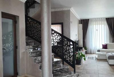 Casă cu 4 camere în Exterior Vest - 3
