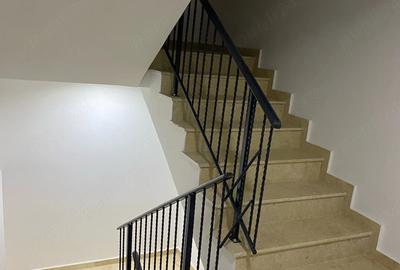 Apartament cu 2 camere decomandat în Jiului