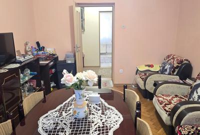 Apartament cu 3 camere decomandat în Progresul - 2