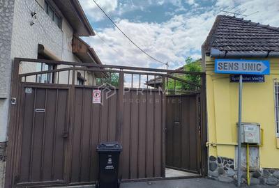 Casă individuală cu 4 camere cu Canalizare în Central - 7