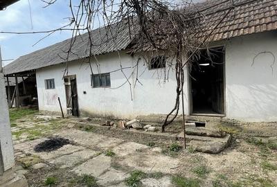 Casă cu 4 camere în Cărăndeni - 1