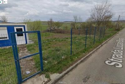 Teren de 1000 mp, în Central