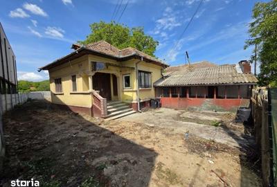 Casă cu 3 camere cu Teren 414 Mp în Central