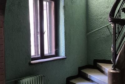 Apartament cu 3 camere decomandat în Șerban Vodă