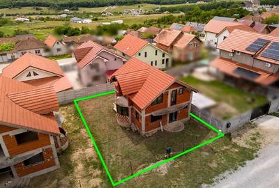 Casă cu 4 camere cu Teren 300 Mp în Betfia - 1