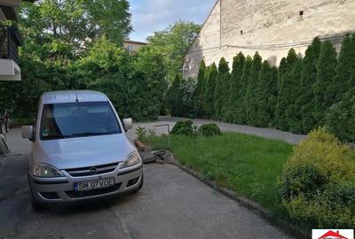 Casă cu Teren 375 Mp în Central