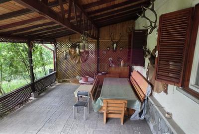 Casă individuală cu 6 camere cu Canalizare în Cornu - 33