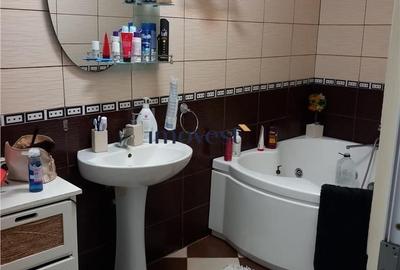 Casă cu 4 camere cu Teren 250 Mp în Central - 5
