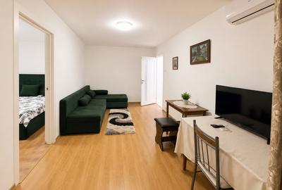 Apartament cu 3 camere semidecomandat, mobilat în Tomis Nord