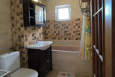 Apartament cu 3 camere decomandat în Soarelui - 9