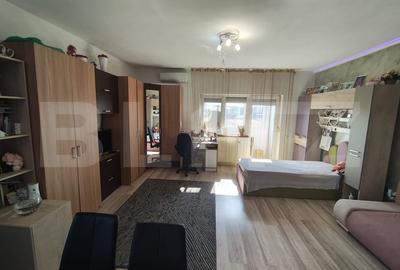 Garsonieră decomandată, mobilată în Sânmartin