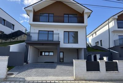 Casă cu 4 camere în Feleacu - 3
