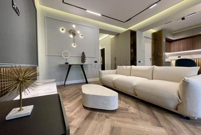 Casă individuală cu 5 camere cu Piscina în Tunari