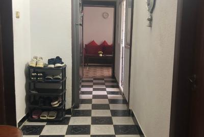 Apartament cu 4 camere nedecomandat, mobilat în Brâncoveanu
