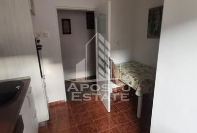 Apartament cu 3 camere decomandat în Complex Studențesc - 2