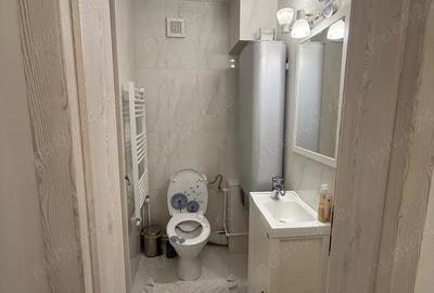 Apartament cu 3 camere decomandat, mobilat în Central