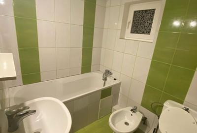 Apartament cu 3 camere decomandat în Central - 2