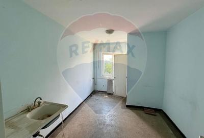 Apartament cu 3 camere decomandat în Brăilei - 1