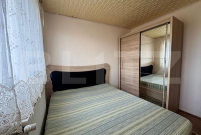 Apartament cu 3 camere semidecomandat, mobilat în Hunedoara